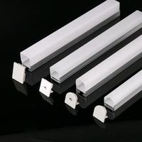 Diffuseur de lumière LED moulé en acrylique/PC, couvercle d'emboutissage extrudé, très demandé