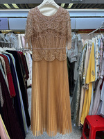 Robe longue plissée de luxe dorée faite à la main avec perles, prête à l'emploi, pour femme musulmane, élégante et modeste, avec pompons, pour soirée et fête