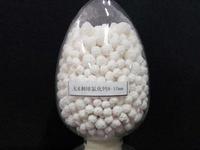 Chlorure de Calcium Anhydre 94% Qualité Industrielle Granulés Sphériques Dessiccant à Haute Hygroscopie pour la Fonte de la Neige et le Traitement de l'Eau