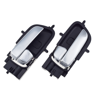 Maniglia Interna Cromata Sinistra/Destra per <span class=keywords><strong>HYUNDAI</strong></span> <span class=keywords><strong>I20</strong></span> 2008-<span class=keywords><strong>2015</strong></span> 82610-1J000,82620-1J000 - Product Image 1
