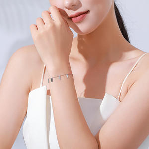 Pulsera de Cadena de Plata de Ley S925 Serie Radiance para Mujer - Joyería Simple y Elegante, Versión de Cobre Personalizable - Product Image 5