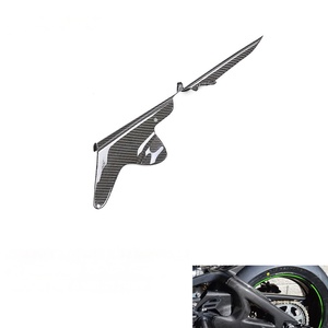 Protector de Cadena de Carbono Seco 3K para Kawasaki ZX-10R 2021-2025 - Product Image 1
