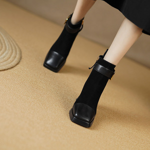 Bottes d'extérieur épaisses à talon haut et bout carré pour femme, avec doublure polaire, collection hiver 2024, vente en gros usine - Product Image 3