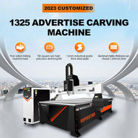 Machine de gravure CNC 4x8 3D pour l'industrie du bois, enseignes publicitaires, conception de portes de meubles, machine de découpe de bois 1325 à vendre