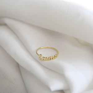 Nouvelle bague <span class=keywords><strong>de</strong></span> nom personnalisée en acier inoxydable plaqué or bague <span class=keywords><strong>de</strong></span> lettre personnalisée cadeau d'anniversaire <span class=keywords><strong>de</strong></span> Noë<span class=keywords><strong>l</strong></span> pour les amoureux et les amis - Product Image 4