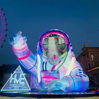 Grande installation artistique gonflable lumineuse en forme d'astronaute, thème spatial, pour exposition scientifique, décoration d'événements en plein air