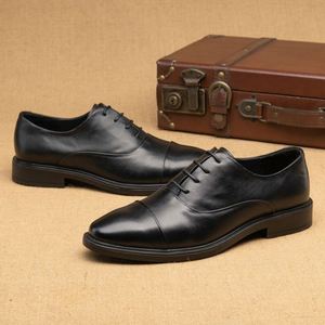 รองเท้าแต่งงานแบบสั่งทำปี 2025 สำหรับผู้ชายสไตล์อิตาลี หัวแหลม สีดำ แบบผูกเชือก ระบายอากาศได้ดี น้ำหนักเบา กันลื่น หนังแท้ พื้นยาง - Product Image 1