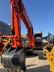 Excavadora de cadenas Doosan DX225LCA usada, original de Corea, modelo 2020, peso operativo de 21.5 toneladas, capacidad de la cucharón de 1.1 m³. - Product Image 4