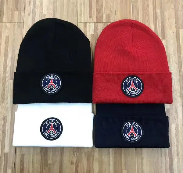 Custom Logo Winter Sports Hat Club Fan Football Team Soccer Beanies Paris Snapback Beanie Hat Knitted Club Football