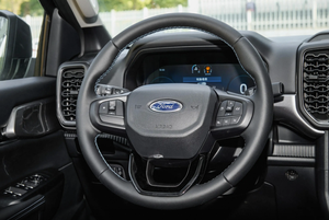<span class=keywords><strong>Ford</strong></span> <span class=keywords><strong>Ranger</strong></span> 2023 T Pick-up manuel à essence 4 <span class=keywords><strong>portes</strong></span> 5 places avec 2 rangées pour voitures d'occasion à <span class=keywords><strong>deux</strong></span> entraînements en forêt de montagne 2.3 - Product Image 5