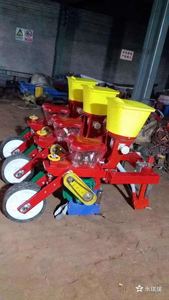 2-6 file trattore seminatrice per piantare <span class=keywords><strong>semi</strong></span> di mais per la <span class=keywords><strong>vendita</strong></span> molto conveniente - Product Image 3