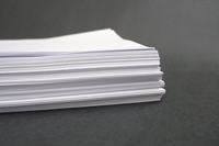 Papier sans bois de qualité professionnelle pour l'impression, l'édition et les applications d'écriture, fourni directement par l'usine