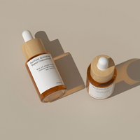 Emballage cosmétique, flacon compte-gouttes en verre ambré givré avec couvercle en bambou pour huile essentielle pour le corps ou crème pour le visage