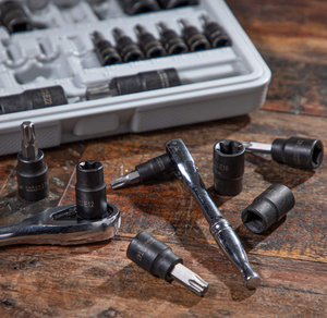 Kit d'outils multifonctionnel professionnel de 25 pièces avec clés à douille Torx externes et boîte de rangement - Product Image 2
