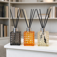Bouteille en verre carrée vide de 50 ml, 100 ml, 200 ml, bleue, verte, noire, en forme de cube d'eau, pour diffuseur d'huiles essentielles, avec bouchon à vis, décoration d'intérieur