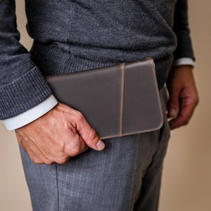 Boshiho Cartera de Viaje Familiar de Cuero con Correa para Muñeca, Organizador de Pasaportes, Portadocumentos, Bloqueo RFID - Product Image 6