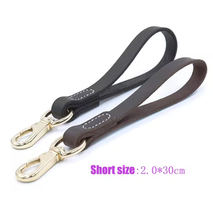 Laisse <span class=keywords><strong>pour</strong></span> <span class=keywords><strong>chien</strong></span> courte en cuir véritable, durable et exquise, cousue à la main, anti-explosion, accessoire <span class=keywords><strong>pour</strong></span> animaux de compagnie - Product Image 2