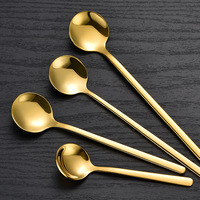 Mini cuillère dorée en acier inoxydable 304, design moderne, petite taille, pour desserts, miel, glaces, assaisonnements, fêtes, 10 cm, mini cuillère à café