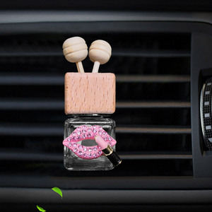 Clip de sortie d'air pour <span class=keywords><strong>voiture</strong></span> Bouteille d'arôme Lèvre intérieure Trou de <span class=keywords><strong>climatisation</strong></span> Accessoires de haute qualité En plus d'une odeur durable Parfum - Product Image 4