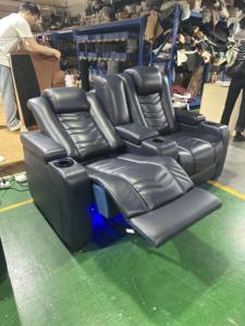 Fauteuil de <span class=keywords><strong>cinéma</strong></span> électrique moderne de luxe pour intérieur, en cuir véritable bleu foncé, 2 places, canapé inclinable électrique, mobilier de <span class=keywords><strong>cinéma</strong></span> - Product Image 4