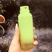 Bouteille sans air sous vide cosmétique en verre de luxe avec bouteille de pompe de lotion sans air en verre de 50ml 100ml 120ml