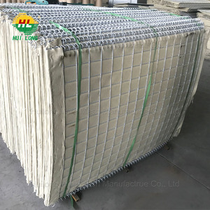 Barrière anti-inondation à trous carrés haute résistance galvanisée à chaud avec construction en géotextile, treillis métallique soudé - Product Image 2