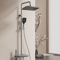 Ensemble de douche noir mat avec affichage numérique chaud/froid, pommeau de pluie, douchette à main, quatre fonctions, barre coulissante, vente directe usine en gros