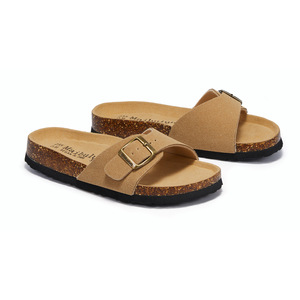 Hot Style Casual Ladies <b>Slippers</b> Non-slip Light Designer Men <b>Slippers</b> Large Size 35-45 Designer Men's Shoes <b>Slippers</b> for Women - Product Image 3