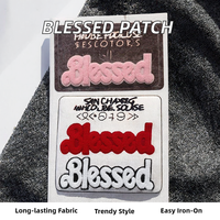 Patch en tissu chenille brodé « Blessed » le plus vendu, motif lettre décoratif thermocollant pour veste, chapeau et autres vêtements