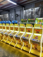 Nouvelle machine de flipper de bureau commerciale pour enfants, jeu de cartes à monnayeur avec système de loterie et de remise de cartes, avec manivelle pour utilisation en stand.