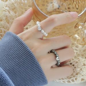 Sweet Four Claw Cube Sugar Zircon 4MM Elastic Finger Rings for Women <strong>Black</strong> White Artificial <strong>Pearl</strong> Beaded Rings - Product Image 1