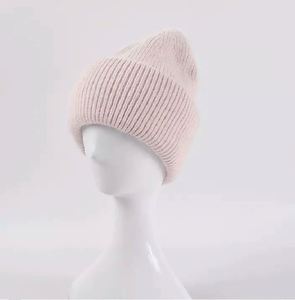 Gorro de Punto de Alta Calidad con Pelo de Conejo Angora, Grueso y Cálido para Invierno, para Mujer, Venta al por Mayor en Stock para Uso Comercial - Product Image 4
