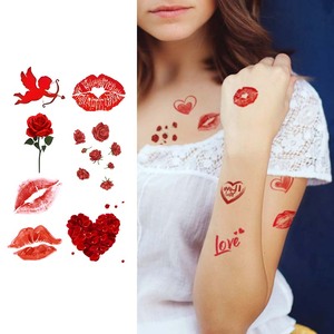 Tatuaggi temporanei a forma di cuore di San Valentino, adesivi di piccole dimensioni con motivi a cartoni animati per bambini, stencil per body painting e pittura facciale. - Product Image 4