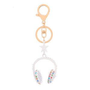 Apribottiglie Portachiavi Impermeabile con Disegno Cartoon, Ciondolo Borsa Carino con Diamanti, Fibbia in Metallo per Auto, Piccolo Portachiavi - Product Image 5