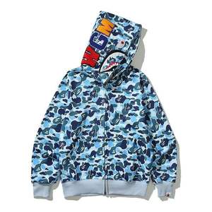 Sudadera con capucha de camuflaje versátil de la marca de moda Shark con bordado para hombre y mujer, chaqueta con doble capucha y cremallera B@pe para parejas - Product Image 5