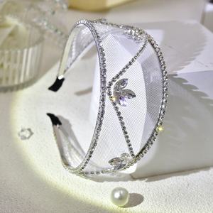 ที่คาดผมกำมะหยี่มุกสไตล์เกาหลีแบบย้อนยุค  สำหรับเจ้าสาวและงานปาร์ตี้  พร้อมตกแต่งได้ตามต้องการ - Product Image 5