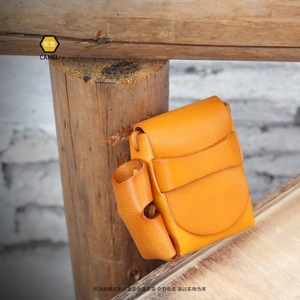 2023 nouvelle mode marron hommes Vintage en cuir de vachette véritable <span class=keywords><strong>étui</strong></span> <span class=keywords><strong>à</strong></span> cigarettes mince avec briquet en gros - Product Image 6