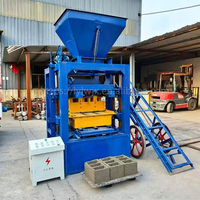 Fabricant direct de machines à blocs de béton QT4-24, personnalisation possible, production de divers types de briques