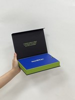 Coffret cadeau de luxe étui magnétique noir mat emballage en papier plexiglas boîte cadeau en carton étui rigide