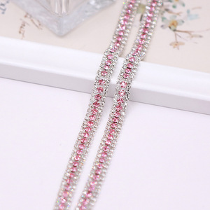 Chaîne à trois rangs de strass AB colorés soudés à pointe fermée pour vêtements et accessoires de bijouterie DIY - Product Image 3