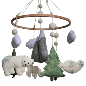 Motif de couture <span class=keywords><strong>mobile</strong></span> pour berceau en feutre de laine | Montagnes, nuages, renards, ours, arbre pour ornements de chambre de bébé - Product Image 1