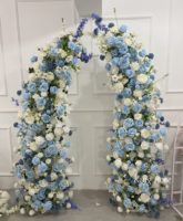 Realistische Künstliche Seiden-Hochzeitsblumen Bogen Blaue Gangdekoration Hintergrund-Dekor