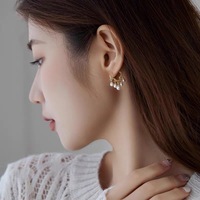 Boucles d'oreilles tendance coréennes simples géométriques à franges de perles, clous d'oreille nuage avec tempérament exquis, style super féerique en alliage
