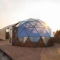Tente en verre trempé triangulaire, poteaux en aluminium, imperméable, durable, résistant aux UV, capacité de 6 personnes pour une utilisation en extérieur, hôtel