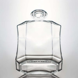 Botellas <span class=keywords><strong>de</strong></span> <span class=keywords><strong>Whisky</strong></span> <span class=keywords><strong>de</strong></span> Vidrio <span class=keywords><strong>de</strong></span> Lujo <span class=keywords><strong>de</strong></span> Forma Única <span class=keywords><strong>de</strong></span> 500 ml, 700 ml, 750 ml, 70 cl, 75 cl, Botellas Personalizadas para Brandy, Ginebra, Ron, Licor, Vodka, Tequila - Product Image 4