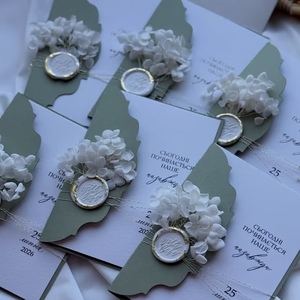 Ensemble de cartes de vœux et d'invitations de mariage en papier d'art de luxe avec impression Vanille, impression typographique, ruban de velours, sceau de cire et tampon doré en relief - Product Image 3