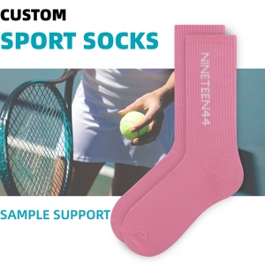 Chaussettes de sport mi-mollet en coton tricoté, respirantes, antibactériennes et absorbant la transpiration, idéales pour l'extérieur – Prix usine - Product Image 1