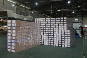 <span class=keywords><strong>Écran</strong></span> <span class=keywords><strong>de</strong></span> <span class=keywords><strong>projection</strong></span> <span class=keywords><strong>motorisé</strong></span> extérieur <span class=keywords><strong>sans</strong></span> <span class=keywords><strong>fil</strong></span> Batterie lithium-ion rechargeable intégrée fonctionnant par télécommande - Product Image 6