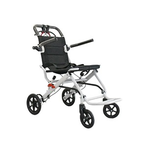 Fauteuil roulant manuel Medco, pliable, léger, argenté, aide à la mobilité pour personnes âgées et handicapées, poids de 7,5 kg, en alliage d'aluminium - Product Image 4