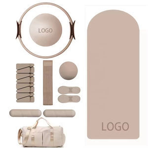 Kit de fitness personnalisé avec logo : ballon de yoga, anneau de Pilates, poids de cheville en silicone, bande de résistance pour étirements, kit de Pilates - Product Image 1